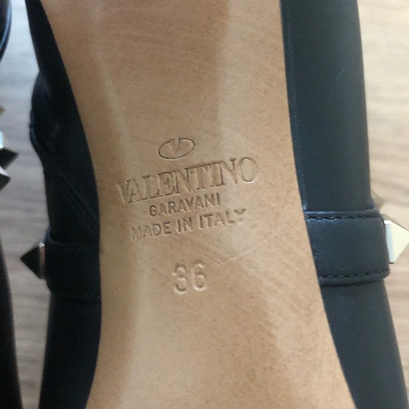 NIB $1245 Valentino Garavani Rockstud Pointy Toe Leather Bootie - 6US / 36EU! - Picture 10 of 15